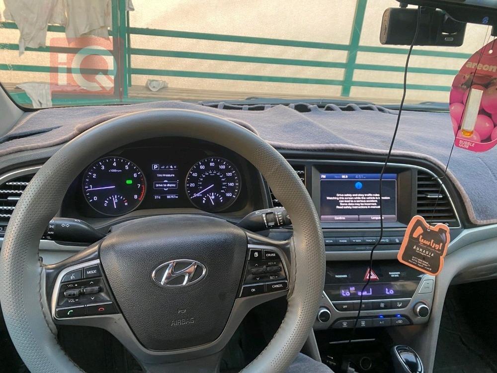 هيونداي النترا